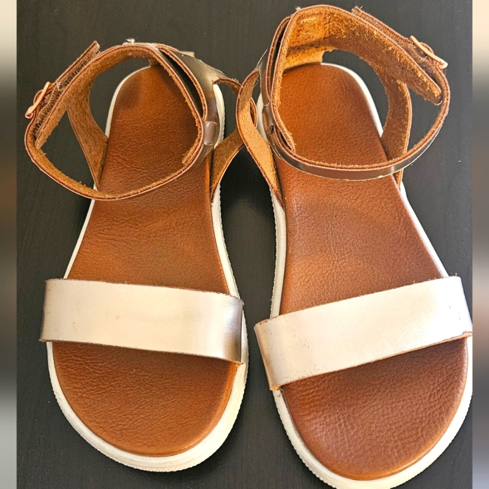 LITTLE GIRLS Rose Gold Ankle velcro Buckle Sandals